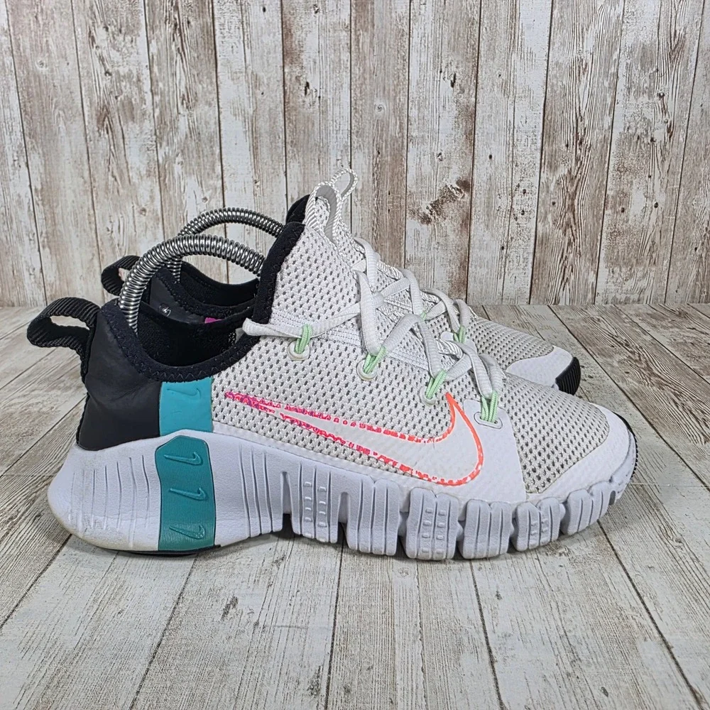 Nike Free Metcon 4 Training Shoes White Multi Color Womens Sneakers